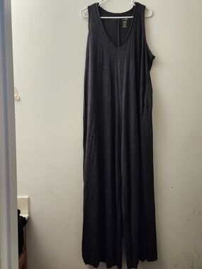 Natural Life Wide leg Jumpsuit OS Charcoal Boho V Neck Casual Lounge  Easy Wear